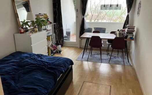 Studio à la Grand-Rue 31 !