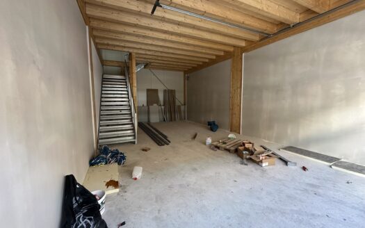 Le Bry  » LE PARC D’OGOZ » 33 box à vendre