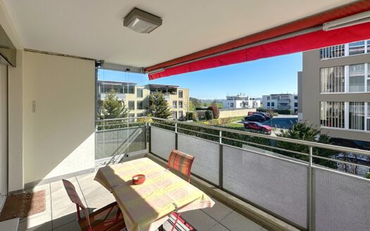 Bel appartement de 4,5 pièces Avec grand balcon