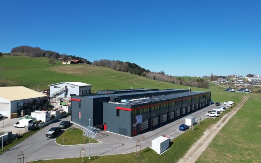 Le Bry  » LE PARC D’OGOZ » Box de 132 m2