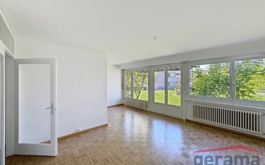 Studio à Marly avec terrasse