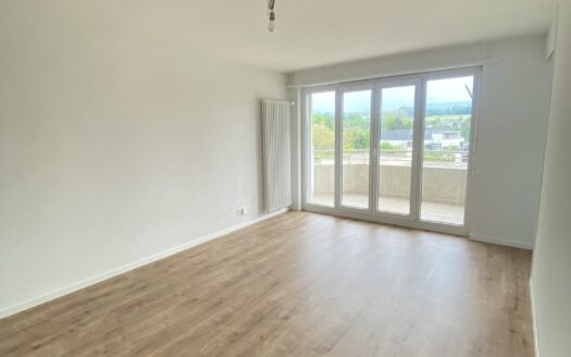 Studio rénové dans le quartier du Schoenberg.