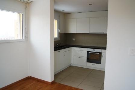 Schöne 4.5 Zimmerwohnung in Wünnewil !