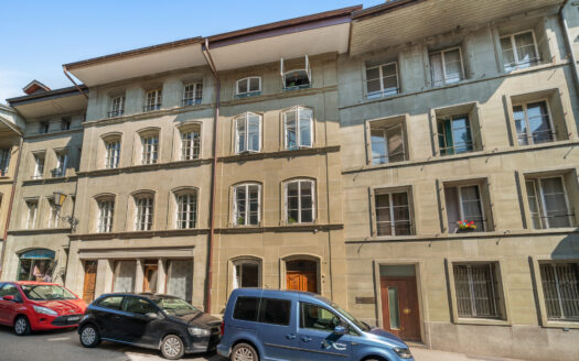 Maison familiale de caractère Au coeur du quartier du Bourg