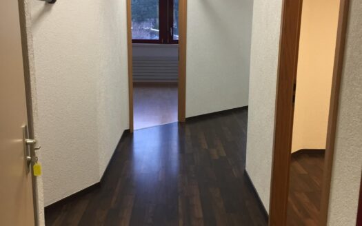 Surface administrative de 74m2 à Marly !