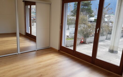 Bel appartement 2.5 pièces au rez à Fully