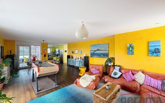 Appartement attique de 5.5 pièces avec belle vue