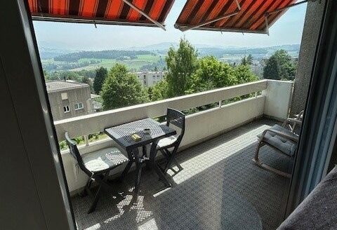 Appartement 4.5 pièces au 2ème étage