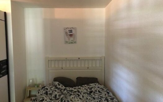Studio en ville, quartier jura