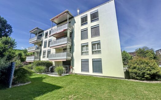Bel appartement de 4,5 pièces avec balcon