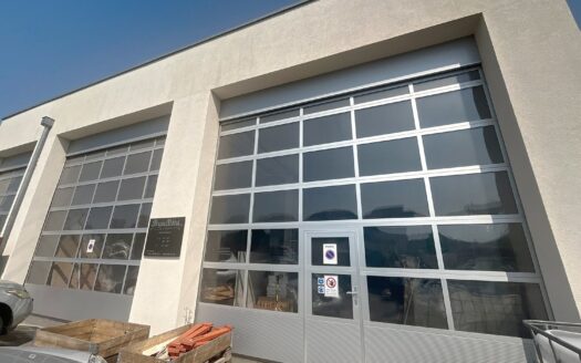 A LOUER – Local commercial/industriel de 144 m2