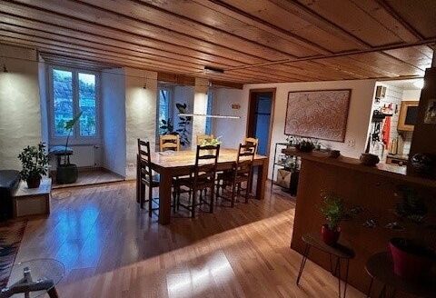 Appartement de 3.5 pièces avec du cachet.