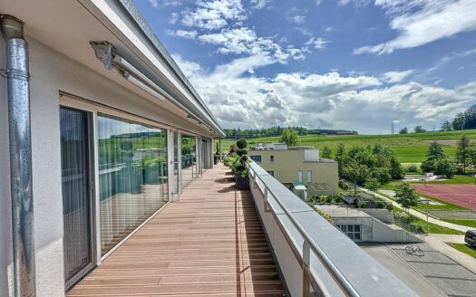 Magnifique attique au centre de Corminboeuf