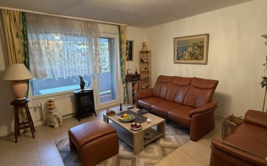 APPARTEMENTS 3.5 PIÈCES ENTIÈREMENT RÉNOVÉS, à FR