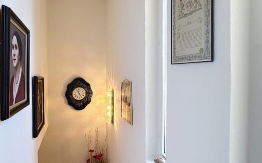 Villa jumelée de 5.5 pces Récemment rénovée