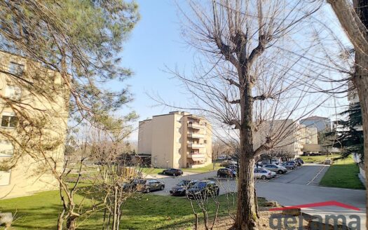 Logement de 4.5 pièces dans le quartier du Jura !