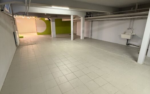 Dépôt de 185 m2 à louer