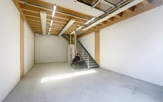 Boxes commerciales à louer