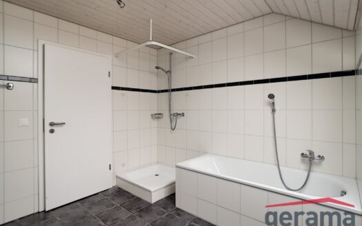 Lumineux 3.5 au 2ème étage à Villars-le-Grand