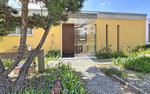 Villa jumelée de 5.5 pces Récemment rénovée A 2 pas de tout !