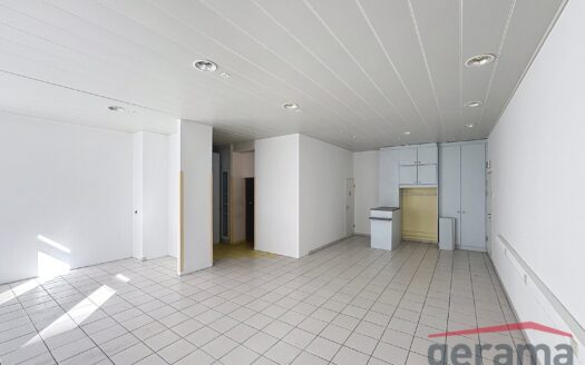 Surface administrative et commerciale au 1er étage