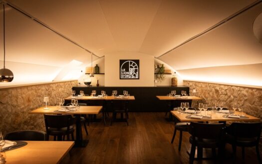 Restaurant au centre de Farvagny