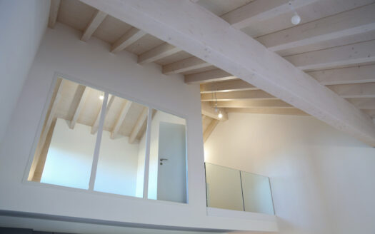 Appartement 5.5 pces neuf en duplex