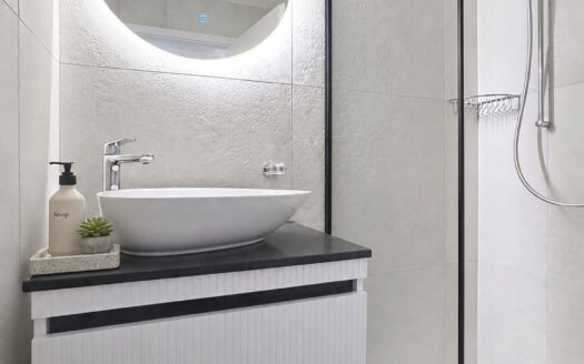 Très bel appartement rénové de 4.5 pces avec jardin