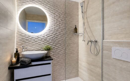 Très bel appartement rénové de 4.5 pces avec balcon