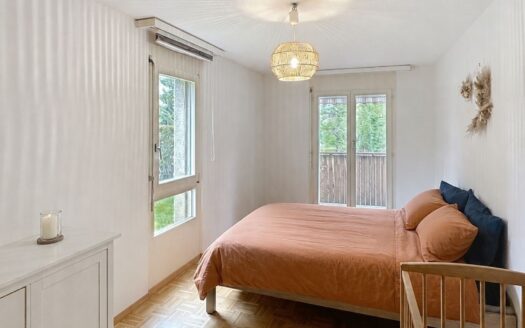Appartement de 3,5 pièces avec balcon à proximité de Fribourg