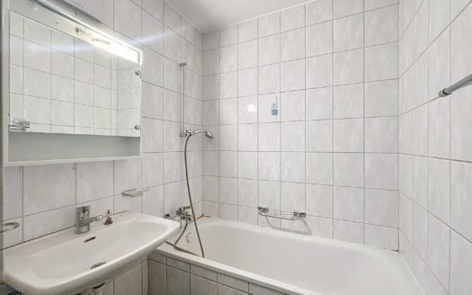 Spacieux 2.5 pièces au 4ème étage